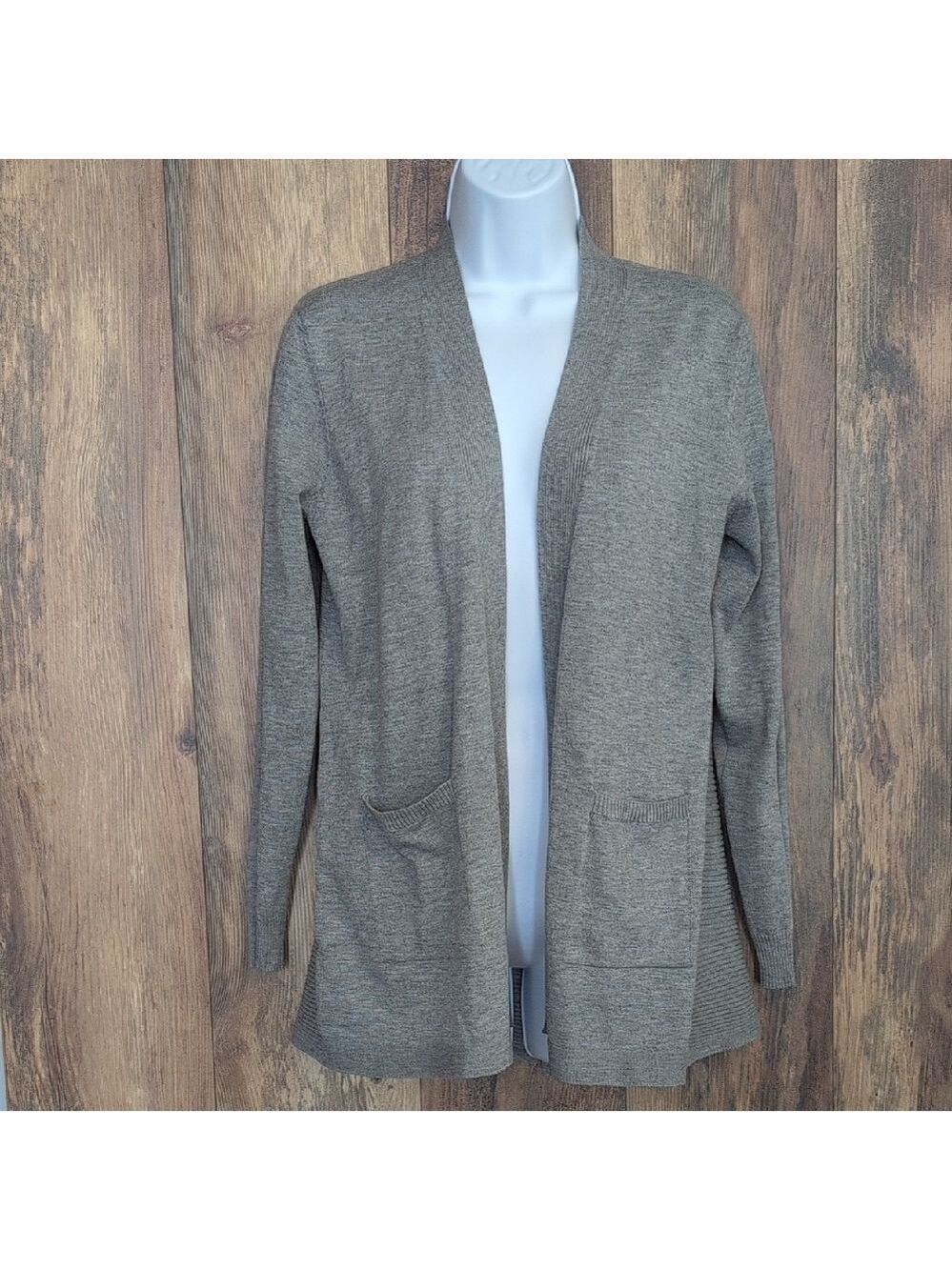 Time and Tru Women's Gray Open Front Cardigan Sweater S                  R104